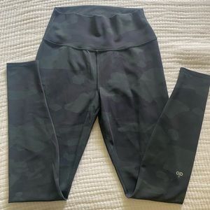 Alo camo vapor legging